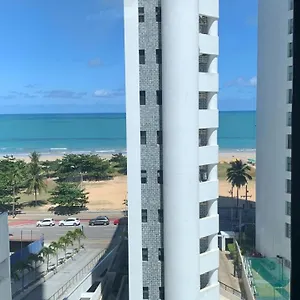 https://flat-executive-suites.portodegalinhashotels.com